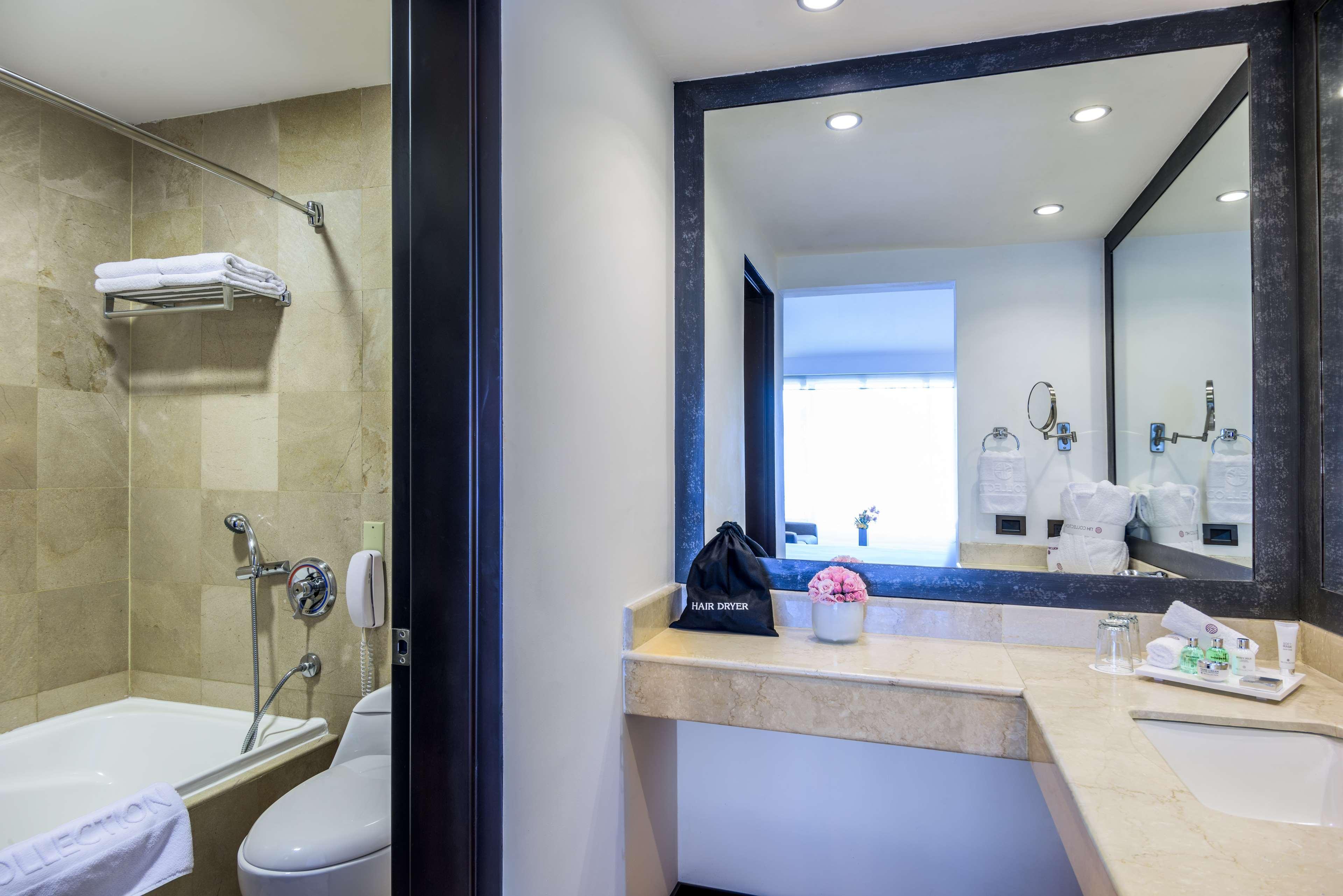 Hotel Nh Collection Royal