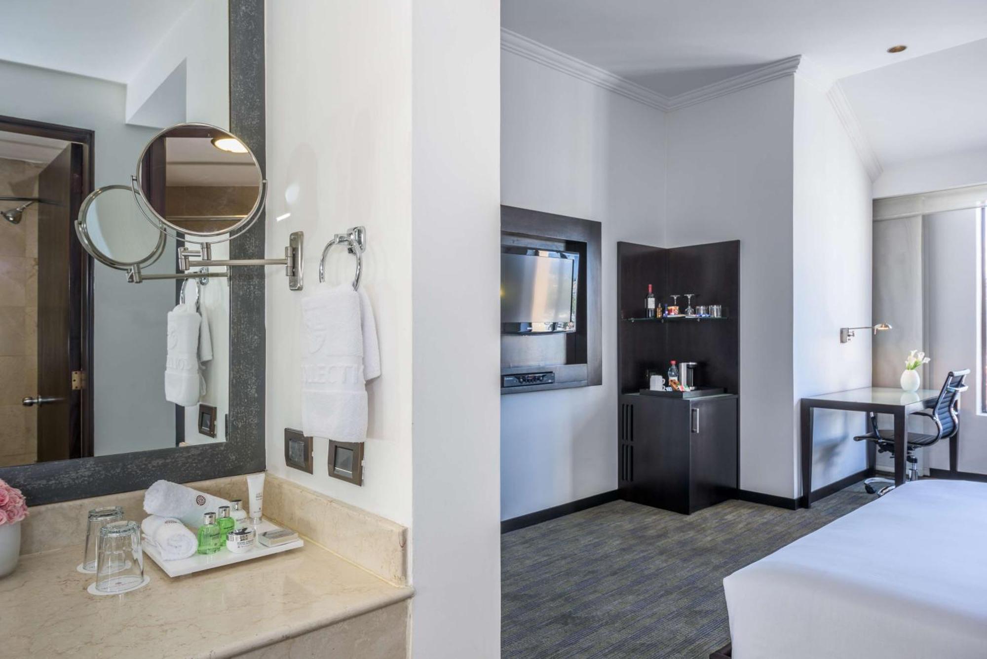 Hotel Nh Collection Royal 5*