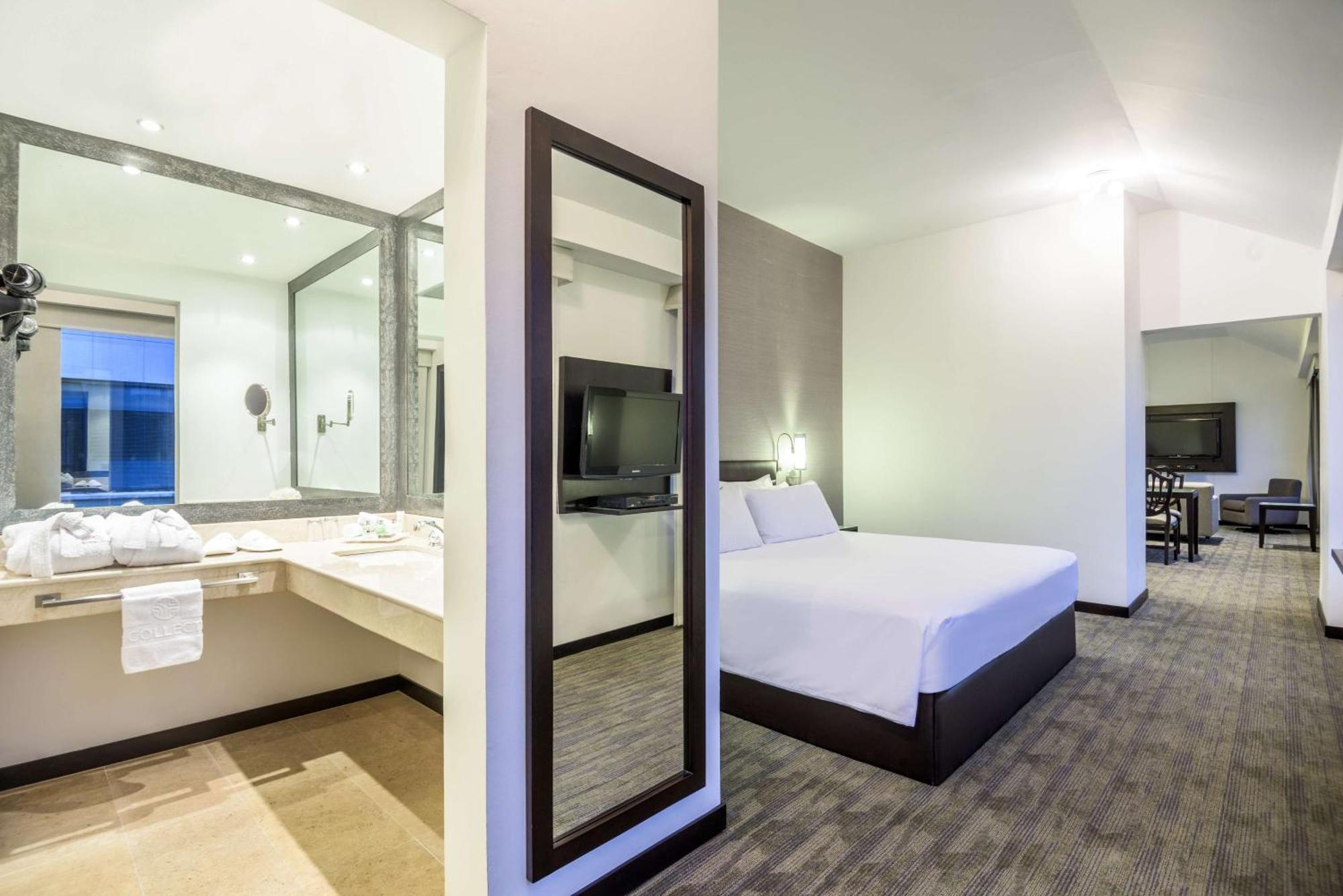 Nh Collection Royal Hotel 5*