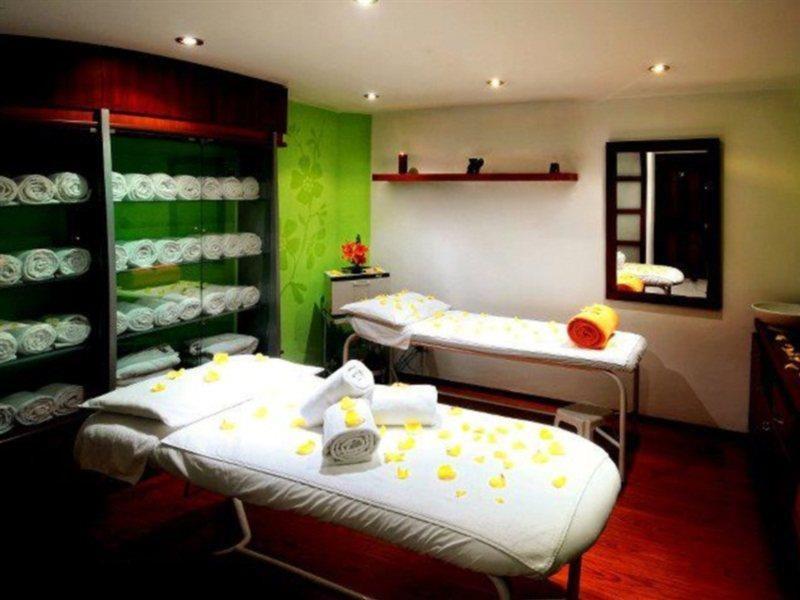 Hotel Nh Collection Royal 5*
